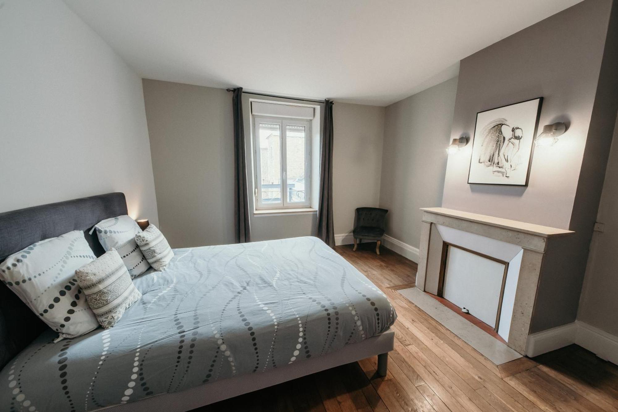 Appartement D'Alexandre Hyper Centre-Ville Charleville-Mézières 외부 사진