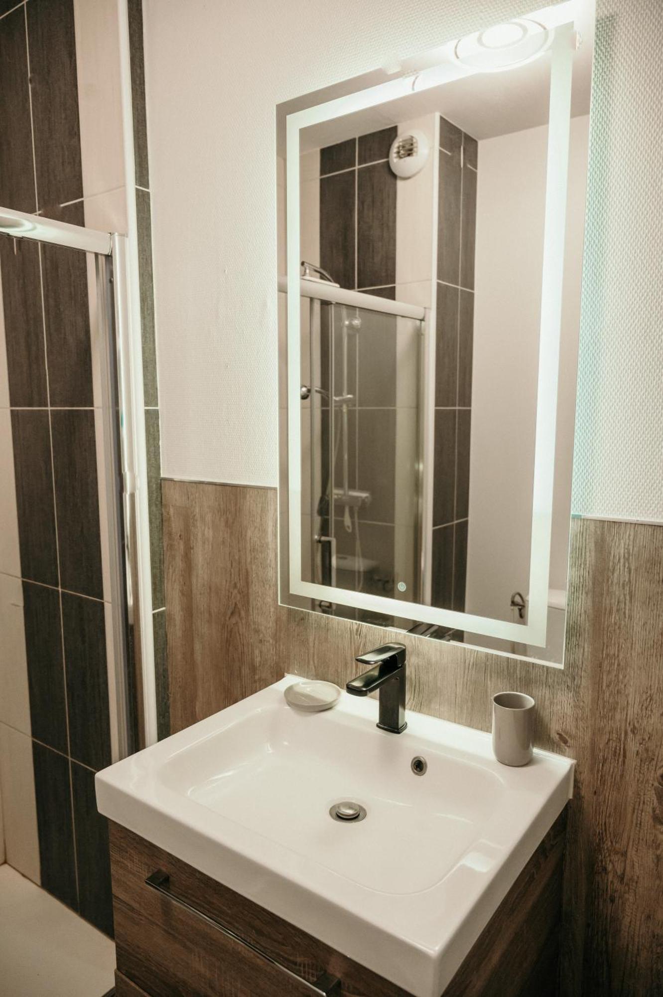 Appartement D'Alexandre Hyper Centre-Ville Charleville-Mézières 외부 사진